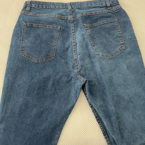 Shape Mid Wash Stretch Denim Flared Jean - Picture 4 of 4